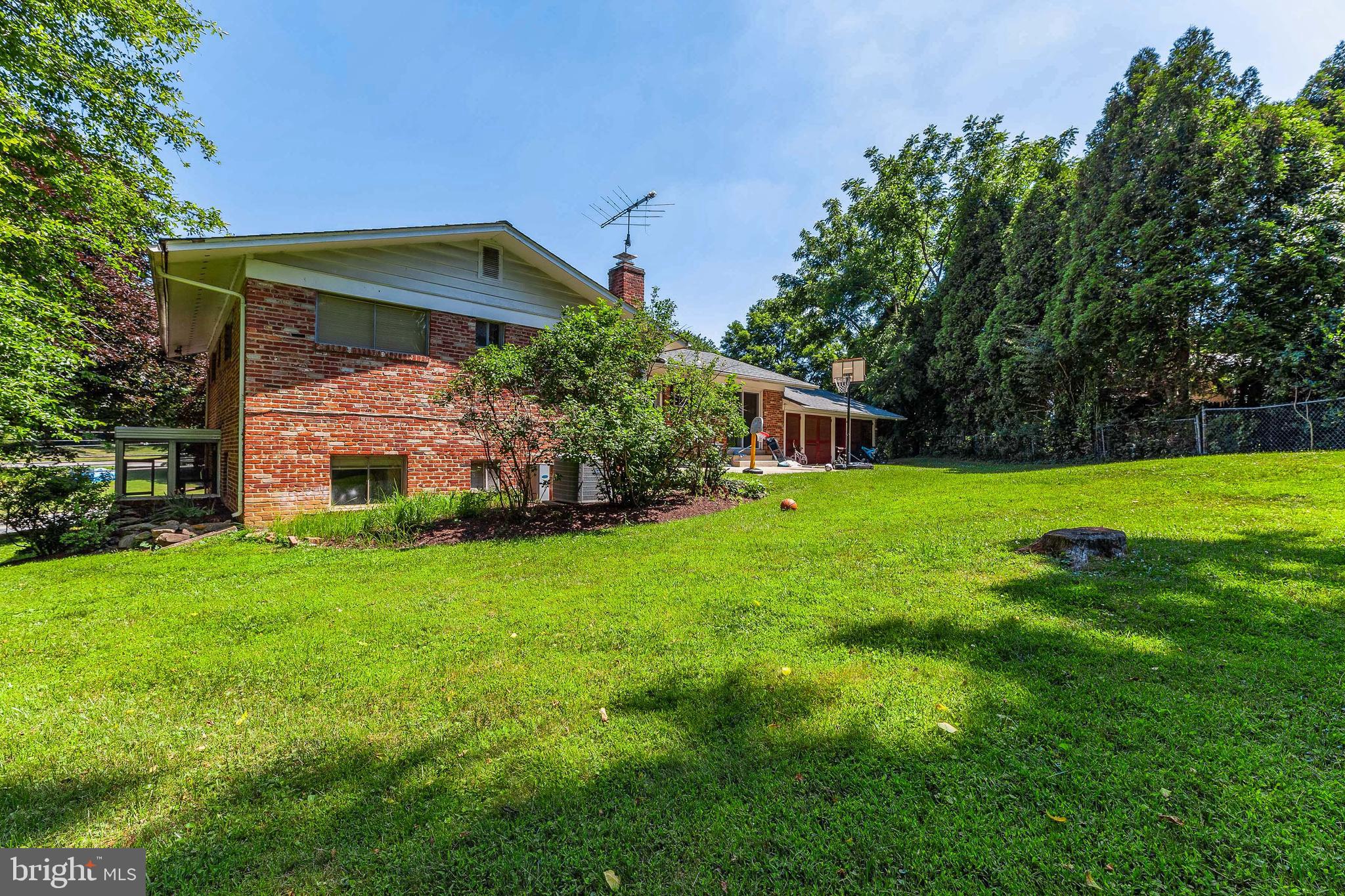 10883 Lockwood Drive Silver Spring, MD 20901 - Photo 34 of 41