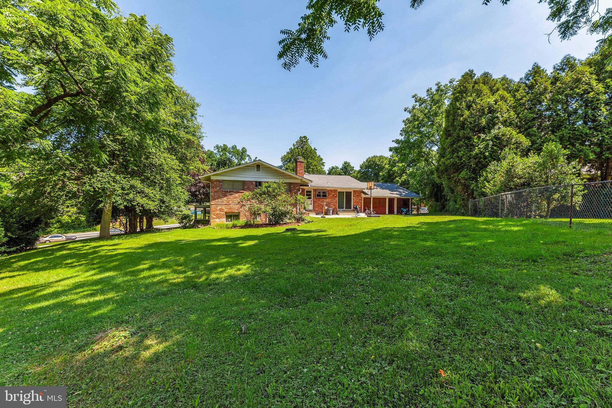 10883 Lockwood Drive Silver Spring, MD 20901 - Photo 37 of 41