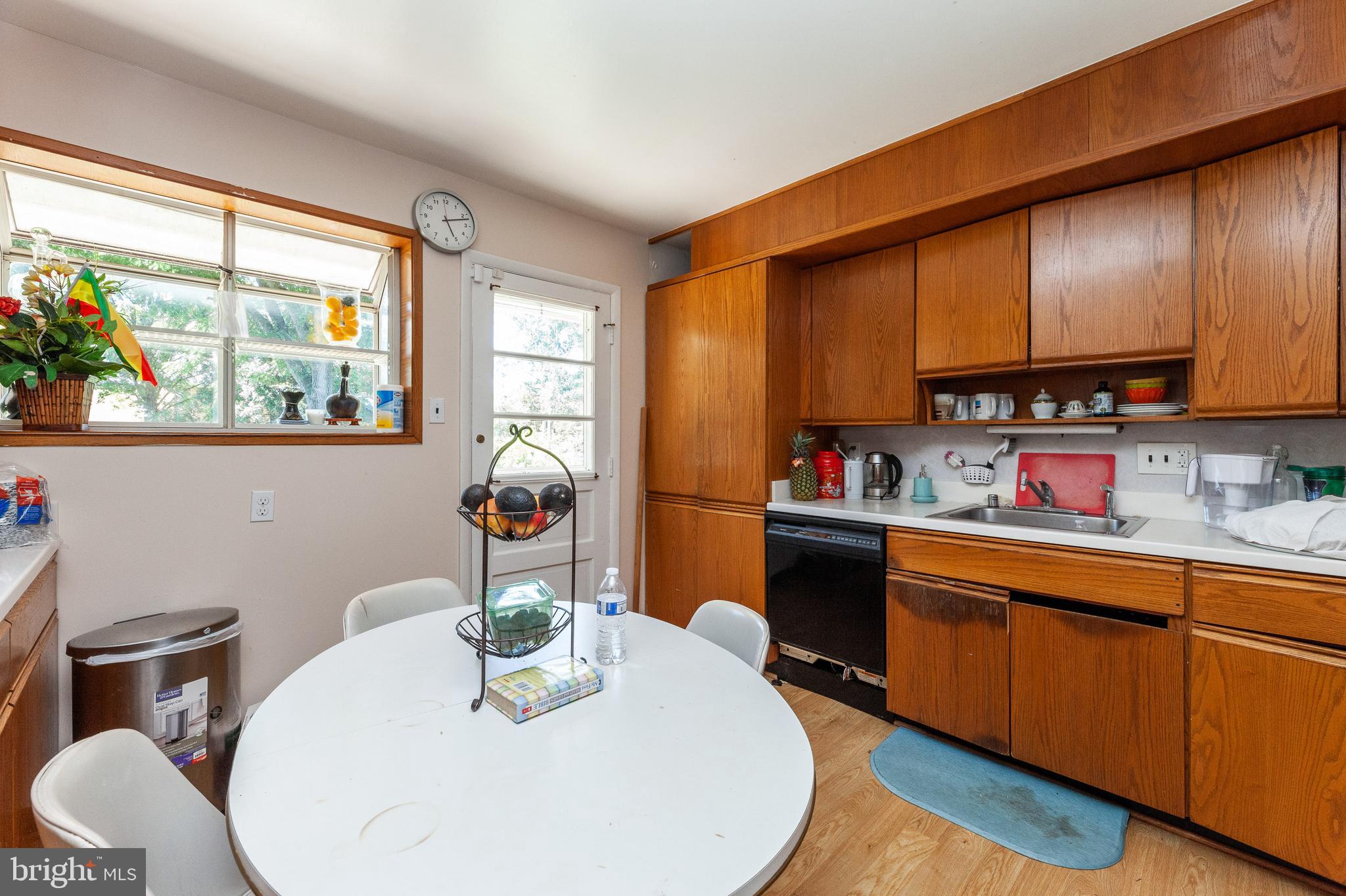 10883 Lockwood Drive Silver Spring, MD 20901 - Photo 8 of 41