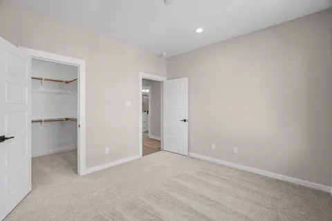 $349,900 | 5915 Wheatley Holw Lane, Houston, TX 77091