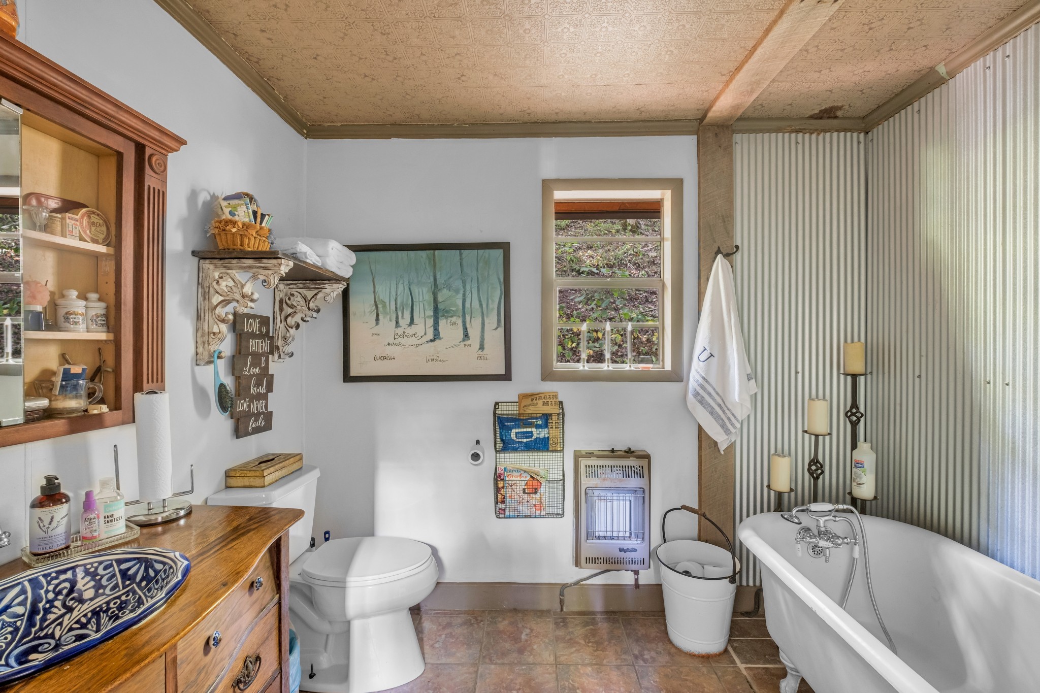 1155 Russell Creek Road Lobelville, TN 37097 - Photo 21 of 49