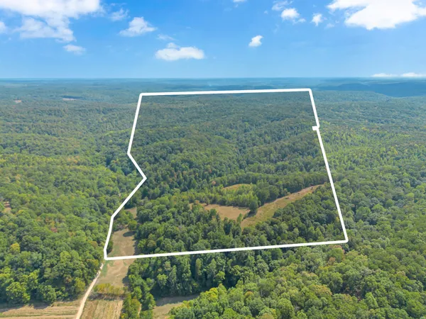 $575,000 | 1155 Russell Creek Road, Lobelville, TN 37097