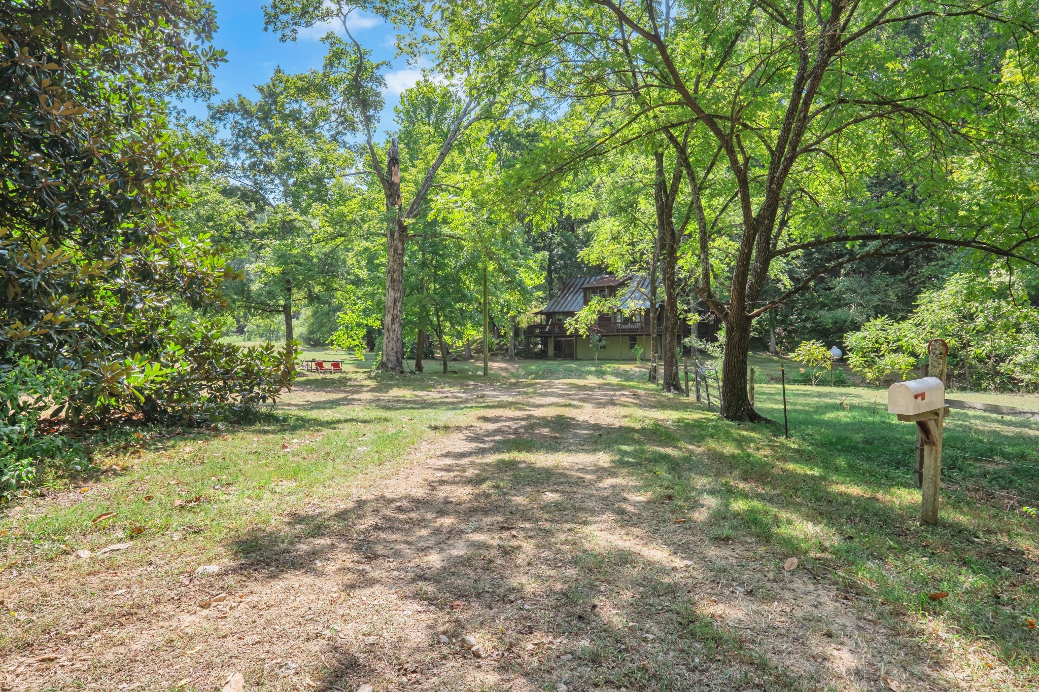 1155 Russell Creek Road Lobelville, TN 37097 - Photo 6 of 49