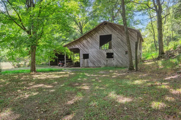 $575,000 | 1155 Russell Creek Road, Lobelville, TN 37097
