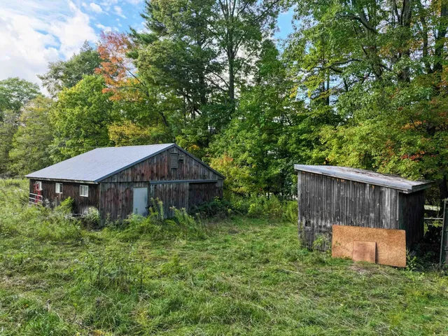 $449,000 | 42 Lower Plains Road, Middlebury, VT 05753