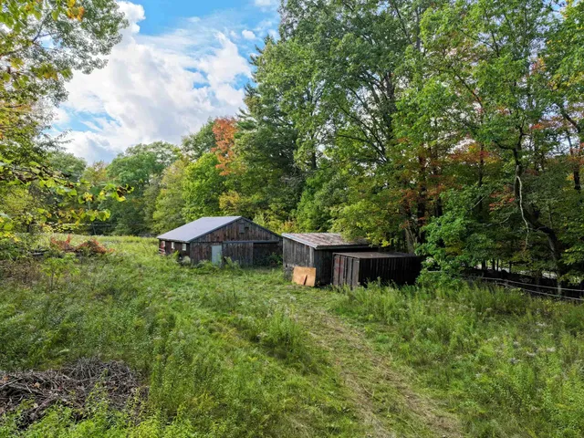 $449,000 | 42 Lower Plains Road, Middlebury, VT 05753