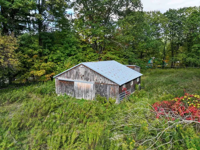 $449,000 | 42 Lower Plains Road, Middlebury, VT 05753