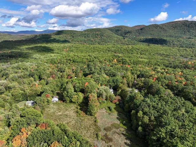 $449,000 | 42 Lower Plains Road, Middlebury, VT 05753
