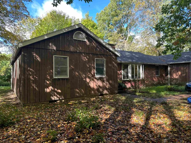 $449,000 | 42 Lower Plains Road, Middlebury, VT 05753