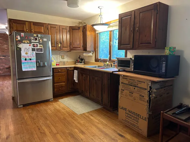 $449,000 | 42 Lower Plains Road, Middlebury, VT 05753