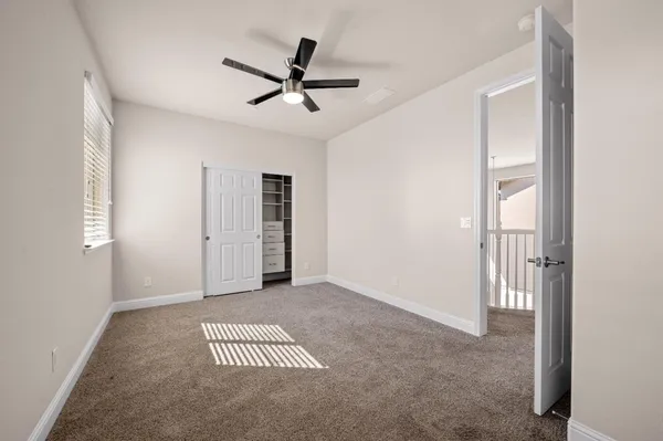 $949,900 | 1805 East Bella Rosa Avenue, Fresno, CA 93730