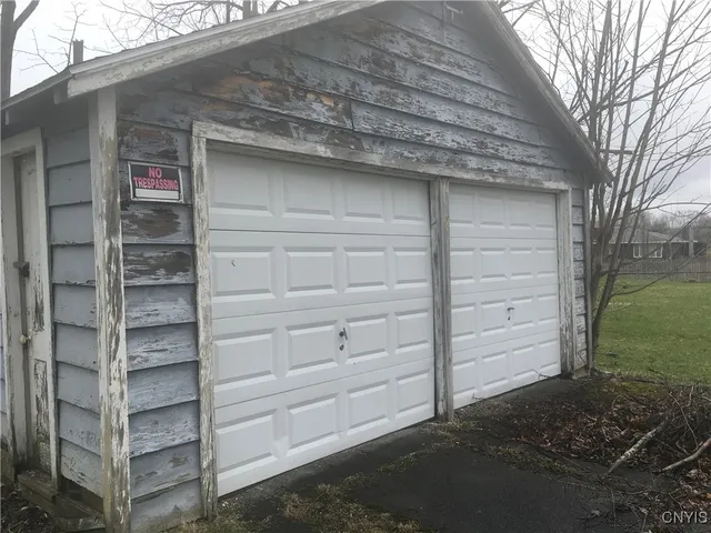 $175,000 | 8884 Michigan Avenue, Cicero, NY 13039