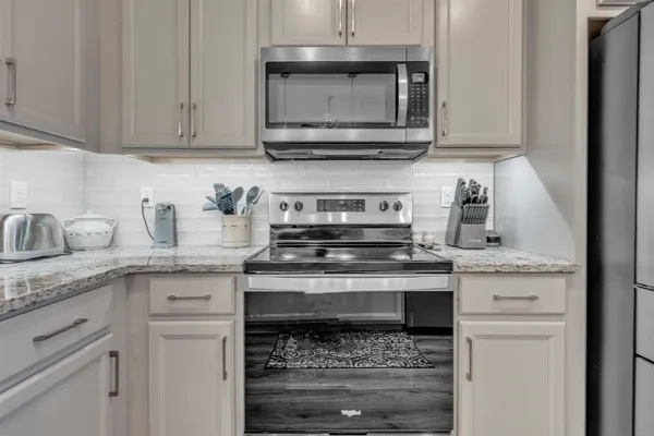 $349,500 | 3028 Wiltshire Cove, Bartlett, TN 38133