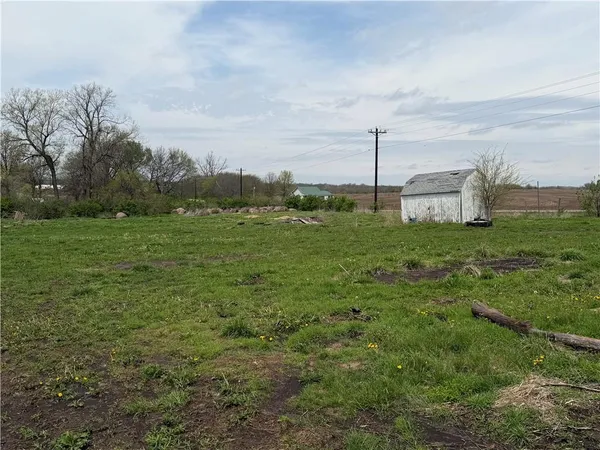 $110,000 | 961 Southwest 201st Road, Warrensburg, MO 64093