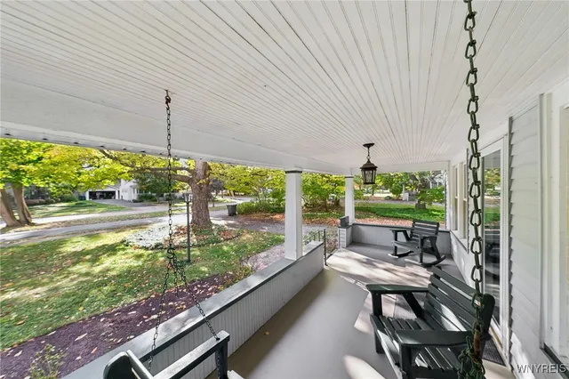 $409,900 | 424 Linden Avenue, East Aurora, NY 14052