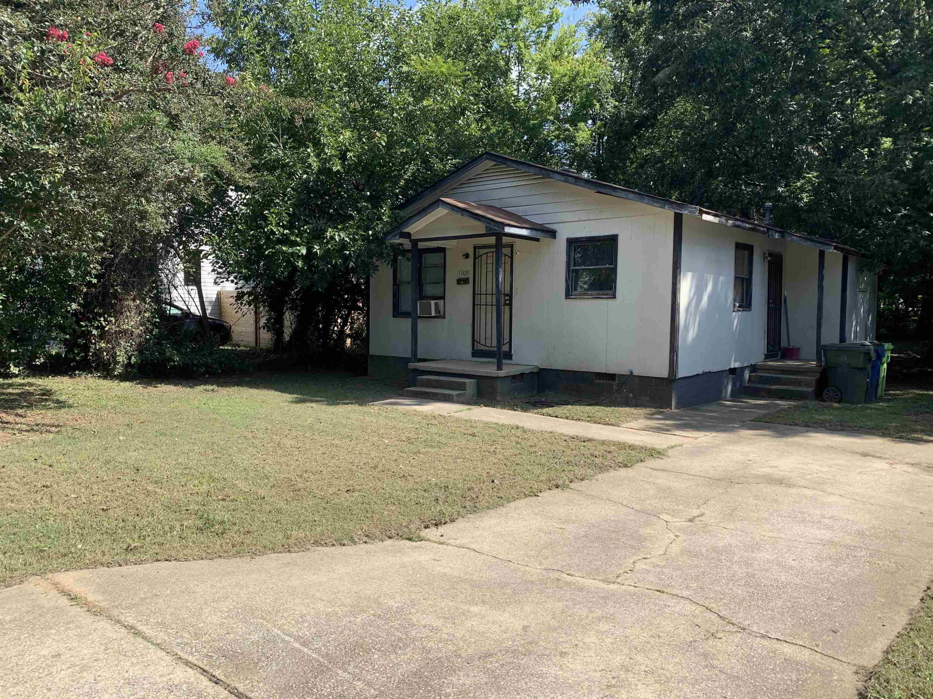 1109 South Blount Street Raleigh, NC 27601 - Photo 1 of 6 Photo 1