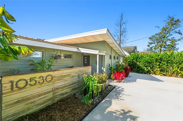 $550,000 | 10530 Carthage Street, River Ridge, LA 70123