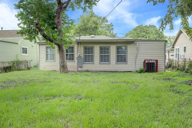 $169,000 | 515 Main Street, Pasadena, TX 77506