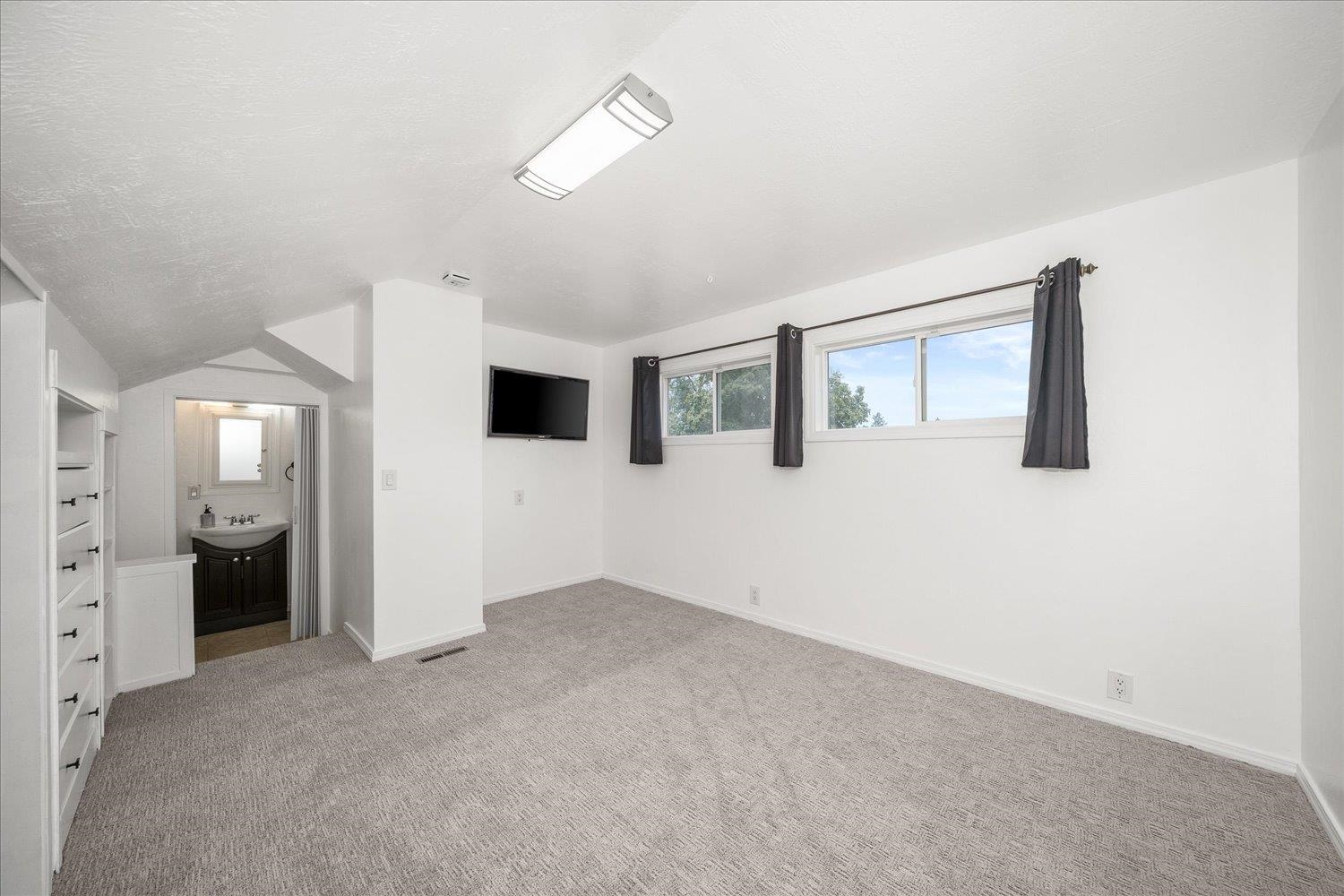 3704 East 28th Avenue Spokane, WA 99223 - Photo 28 of 50