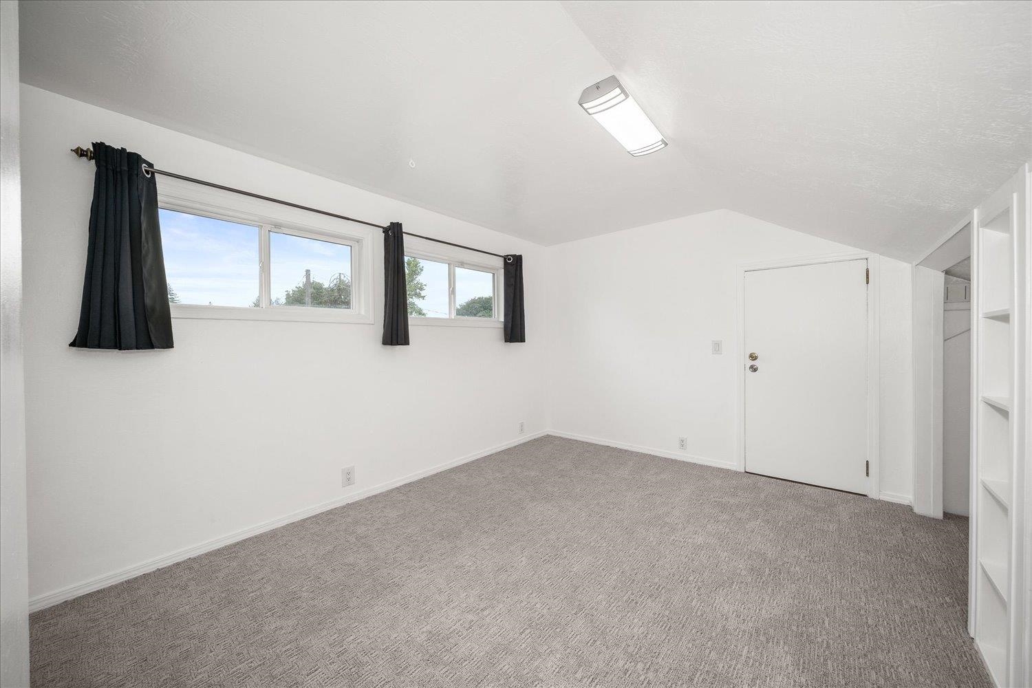 3704 East 28th Avenue Spokane, WA 99223 - Photo 30 of 50