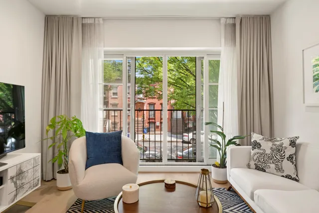 $619,000 | 442 Pulaski Street, Unit 2F | Bedford-Stuyvesant