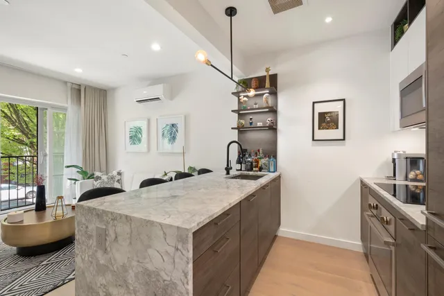 $619,000 | 442 Pulaski Street, Unit 2F | Bedford-Stuyvesant