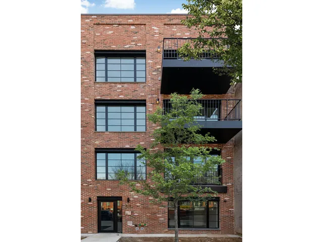 $619,000 | 442 Pulaski Street, Unit 2F | Bedford-Stuyvesant