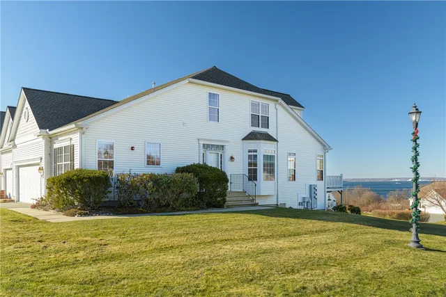 $875,000 | 222 Rolling Hill Road, Portsmouth, RI 02871