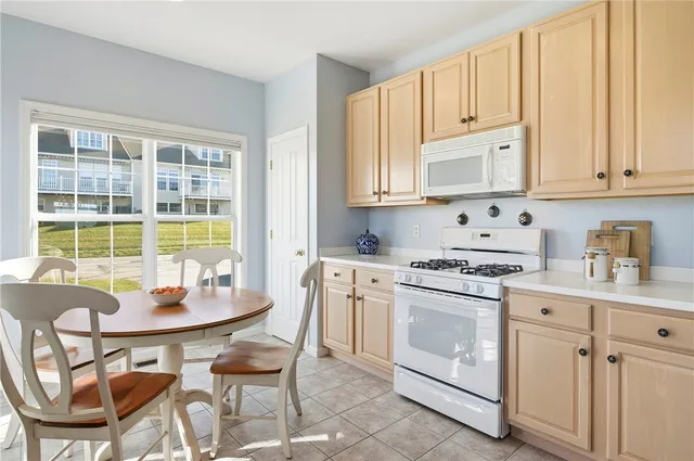 $875,000 | 222 Rolling Hill Road, Portsmouth, RI 02871