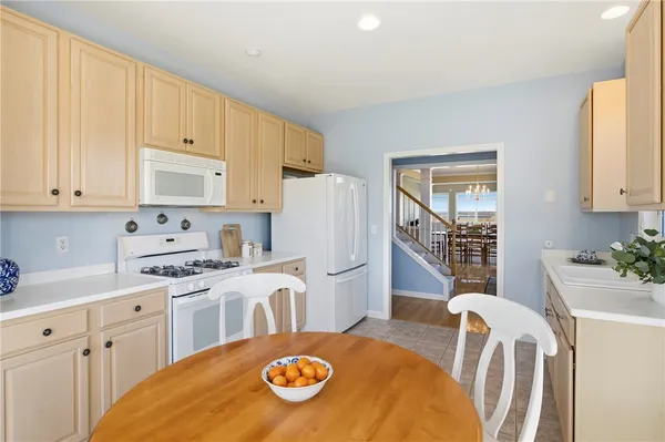 $850,000 | 222 Rolling Hill Road, Portsmouth, RI 02871