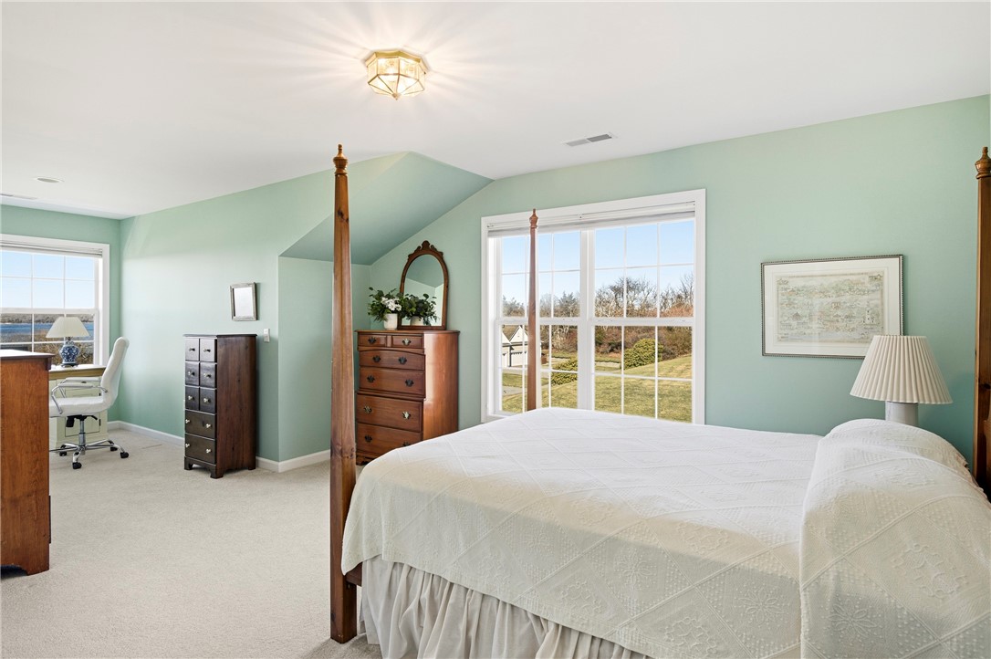 222 Rolling Hill Road Portsmouth, RI 02871 - Photo 37 of 43