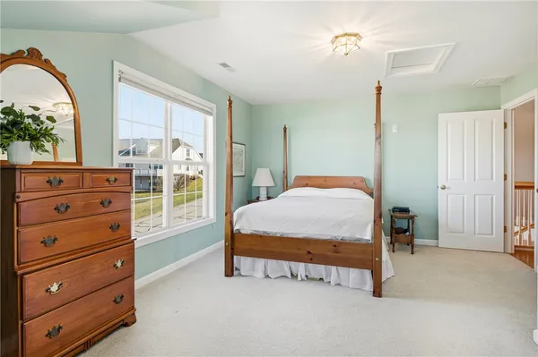 $850,000 | 222 Rolling Hill Road, Portsmouth, RI 02871