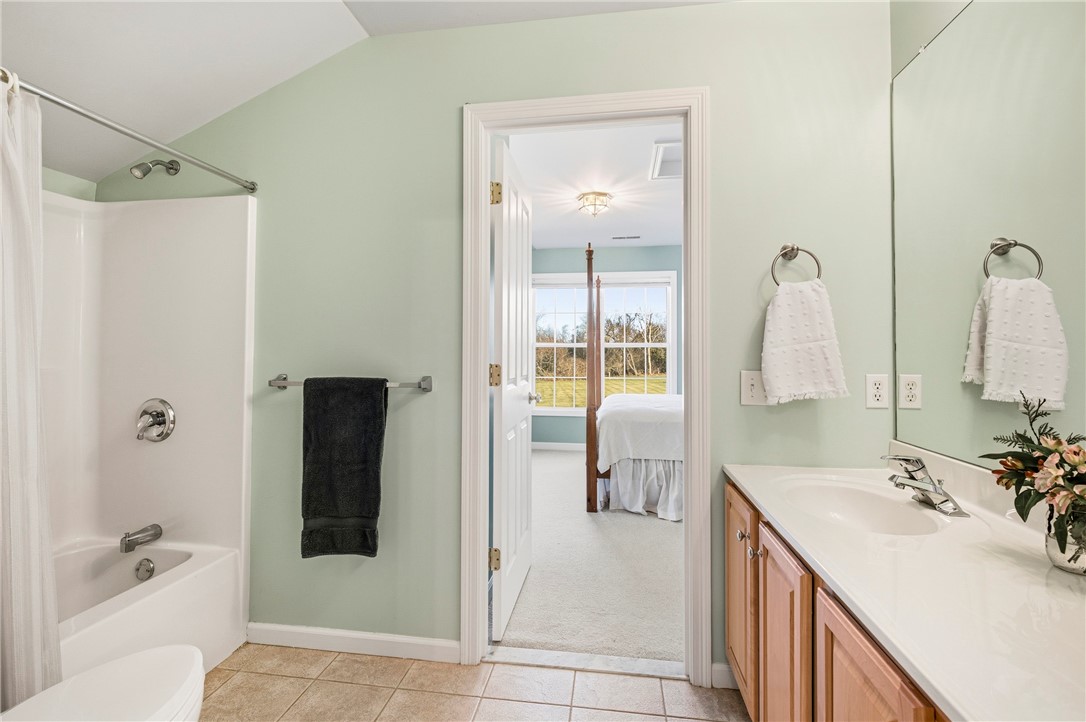 222 Rolling Hill Road Portsmouth, RI 02871 - Photo 40 of 43