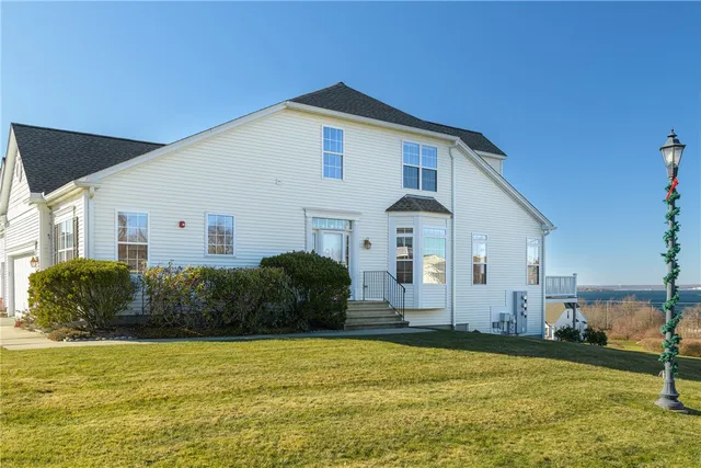 $875,000 | 222 Rolling Hill Road, Portsmouth, RI 02871