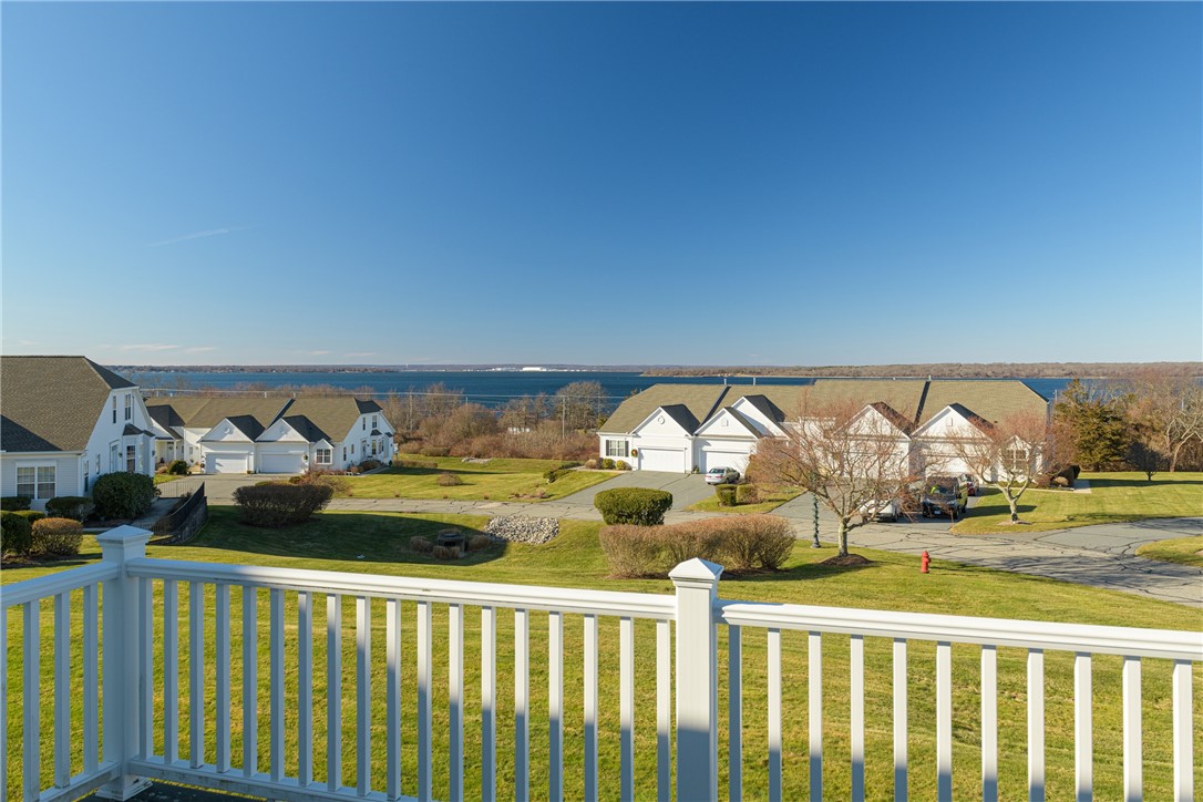 222 Rolling Hill Road Portsmouth, RI 02871 - Photo 10 of 43