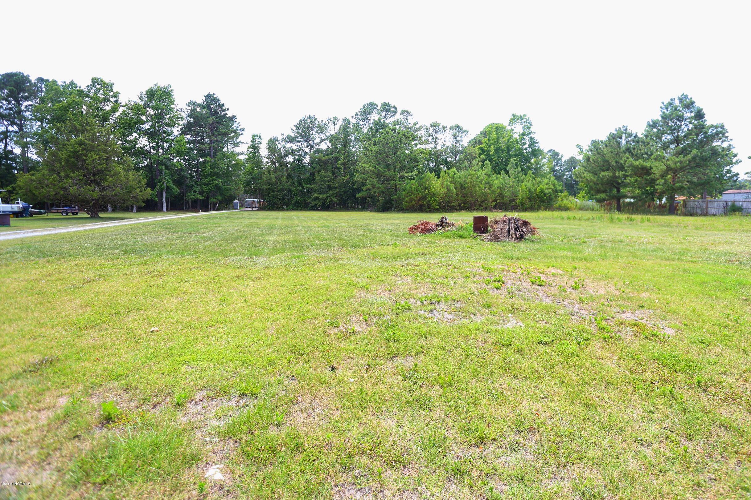 1833 Riggs Road Maysville, NC 28555 - Photo 27 of 28 27