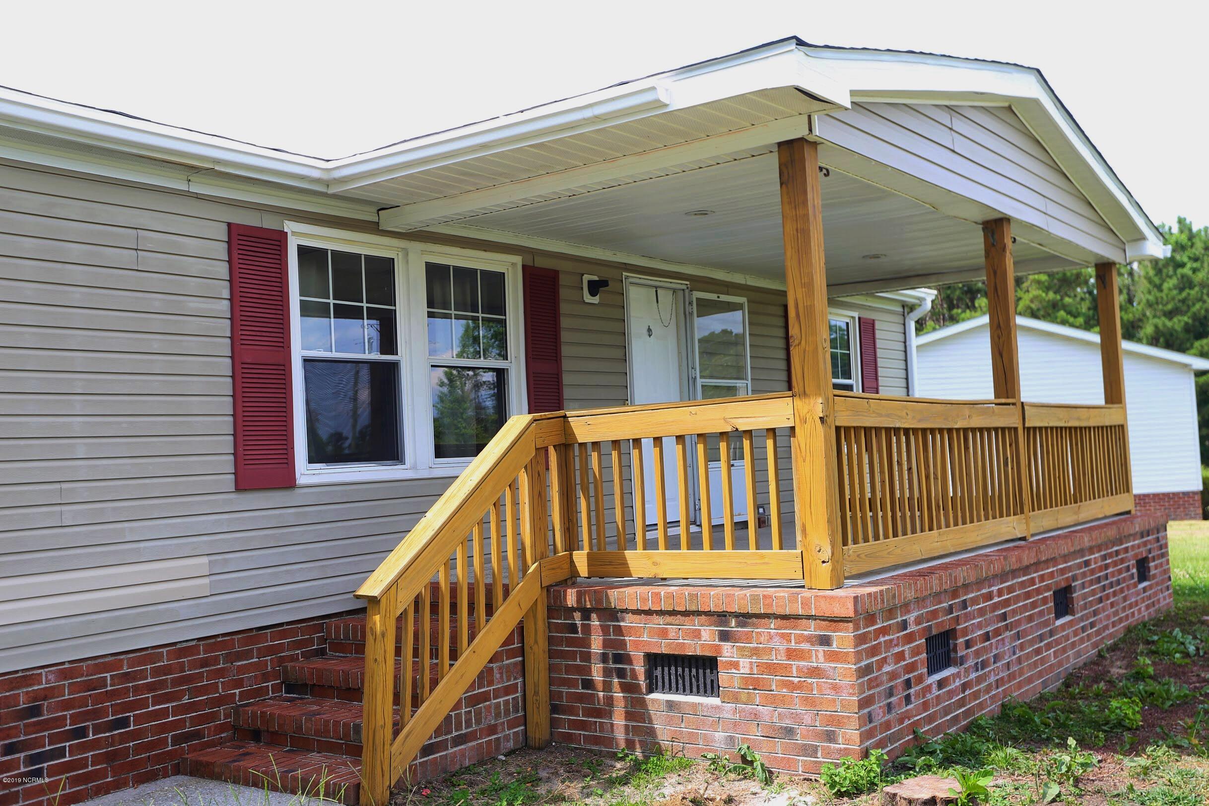 1833 Riggs Road Maysville, NC 28555 - Photo 3 of 28 3