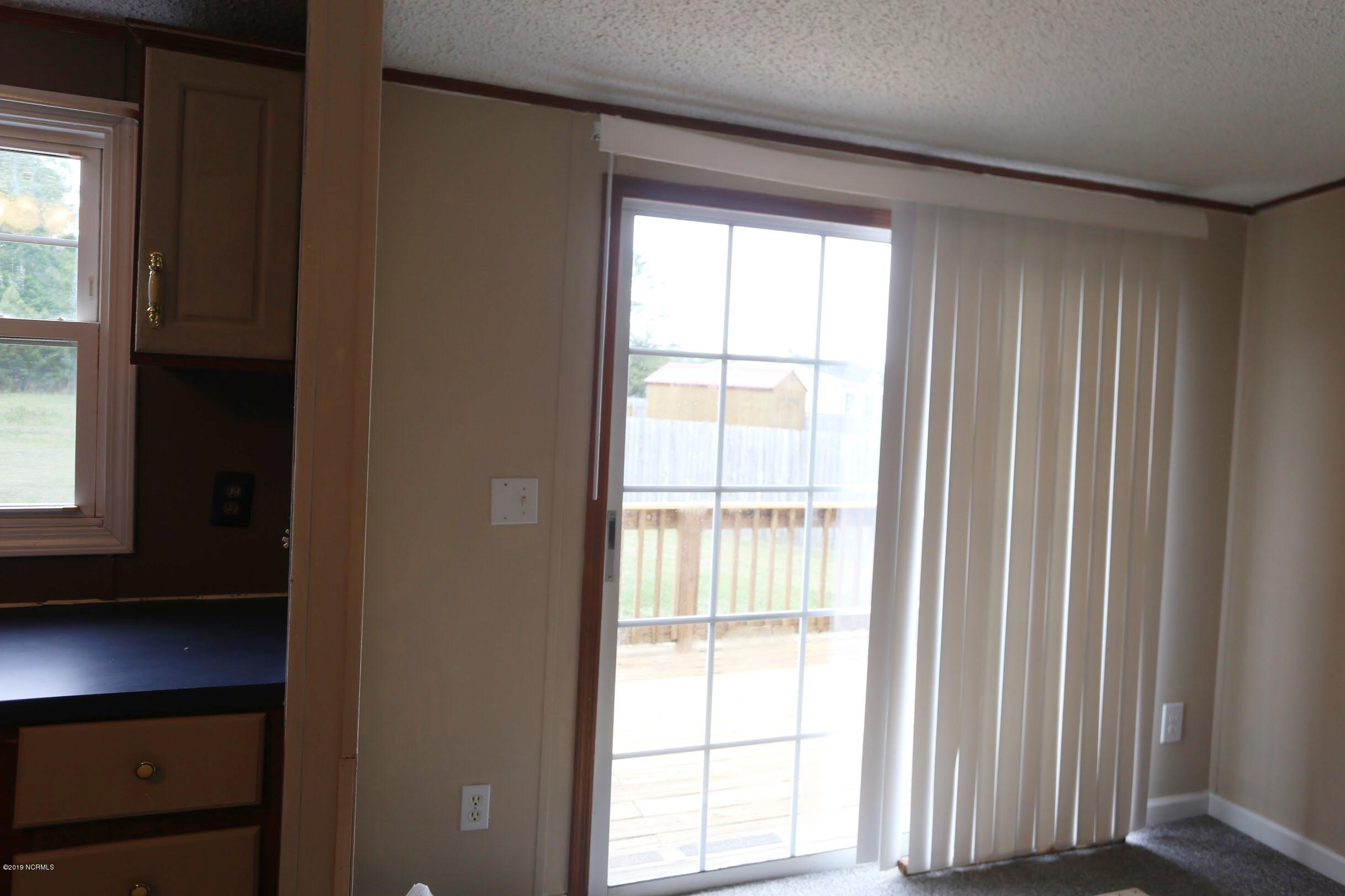 1833 Riggs Road Maysville, NC 28555 - Photo 10 of 28 10
