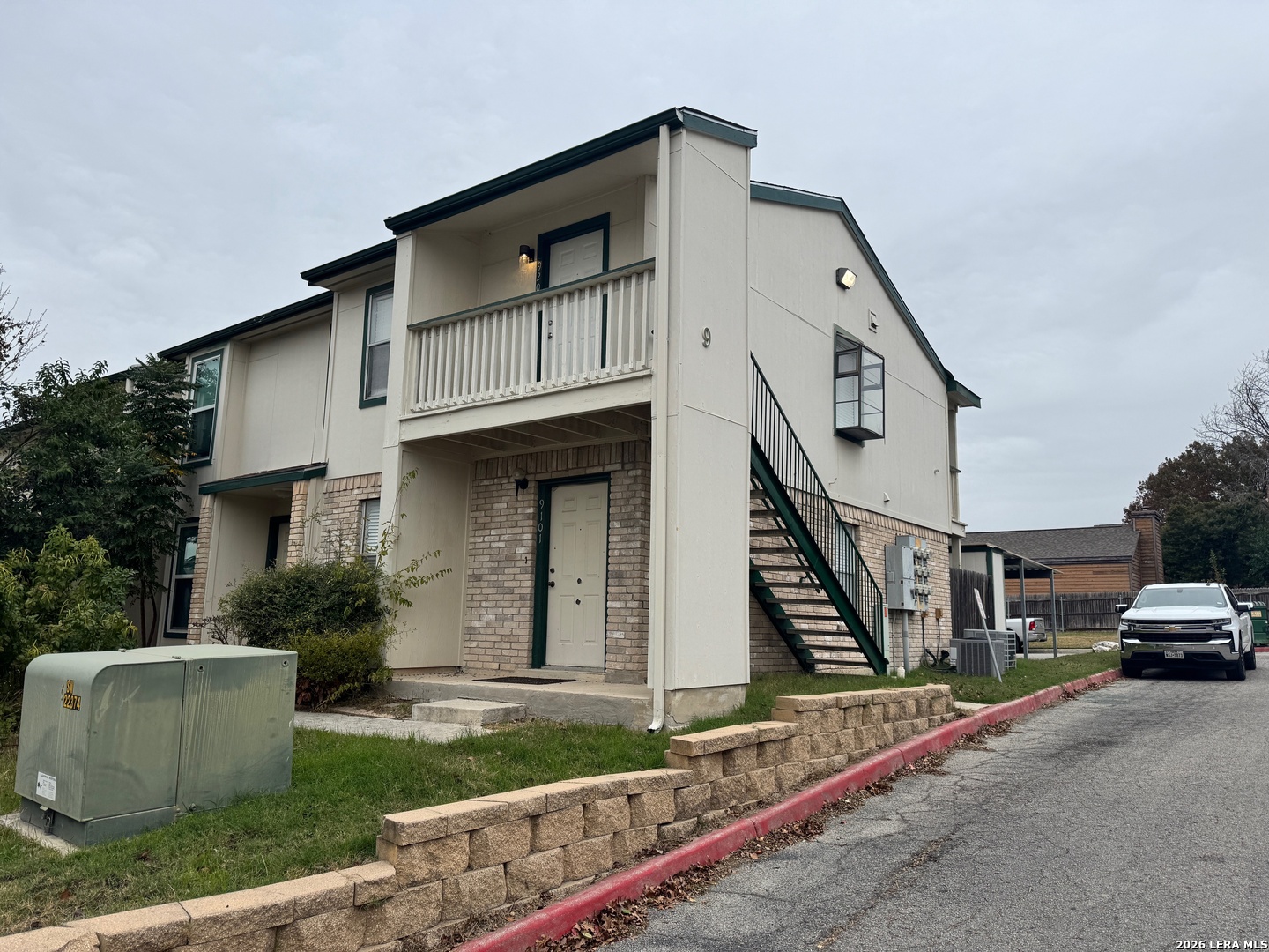 4949 Hamilton Wolfe Road, Unit 9201 San Antonio, TX 78229 - Photo 1 of 23