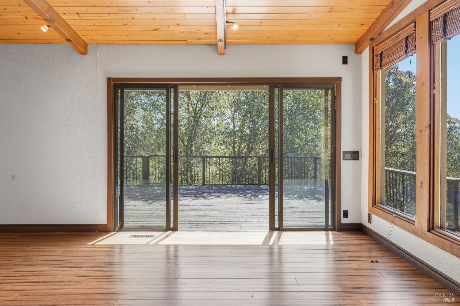 888 Watson Road Ukiah, CA 95482 - Photo 7 of 40 Gallery Image 7