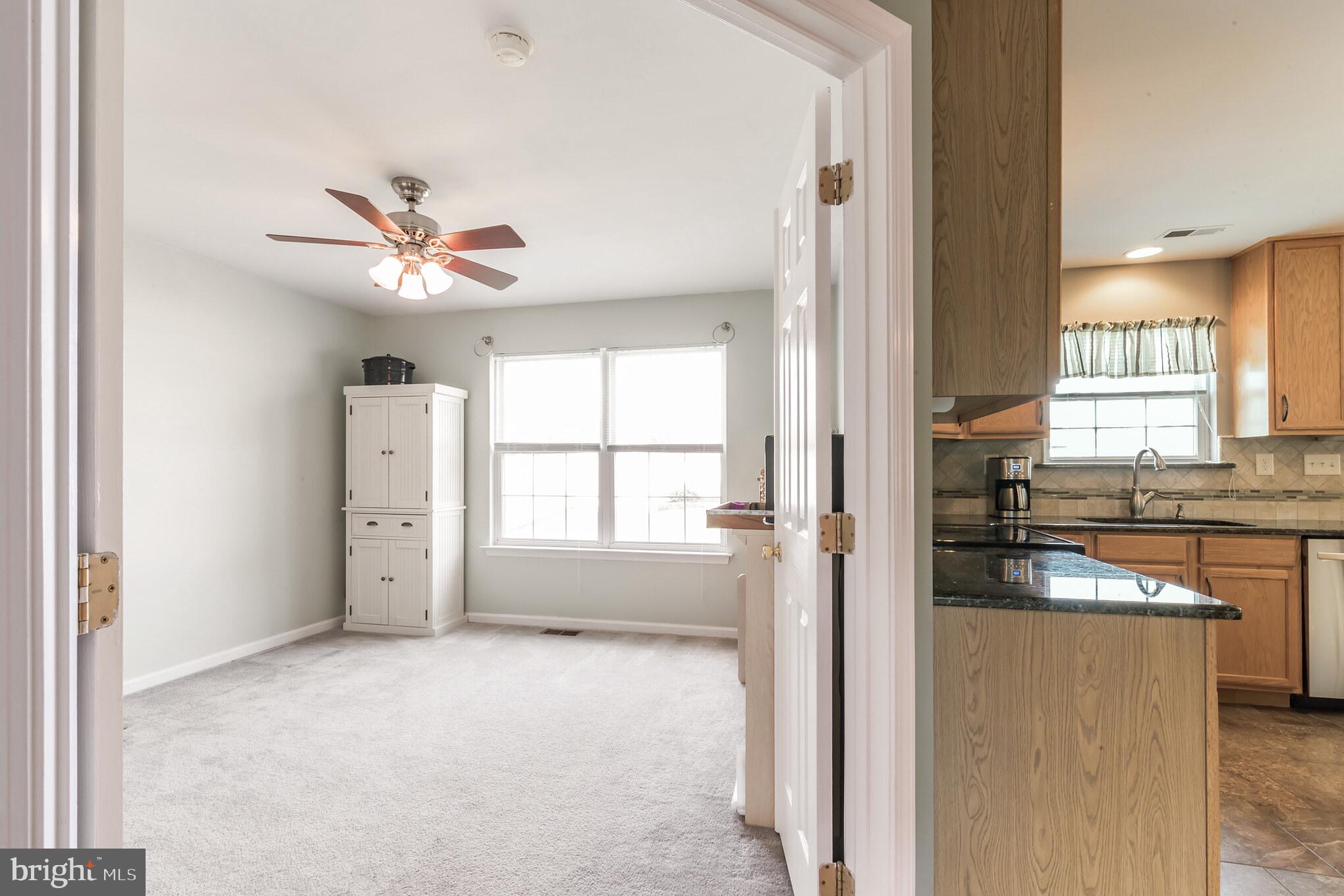 8 Lexington Park Road Sicklerville, NJ 08081 - Photo 12 of 33 Bonus room- could be inlaw suite