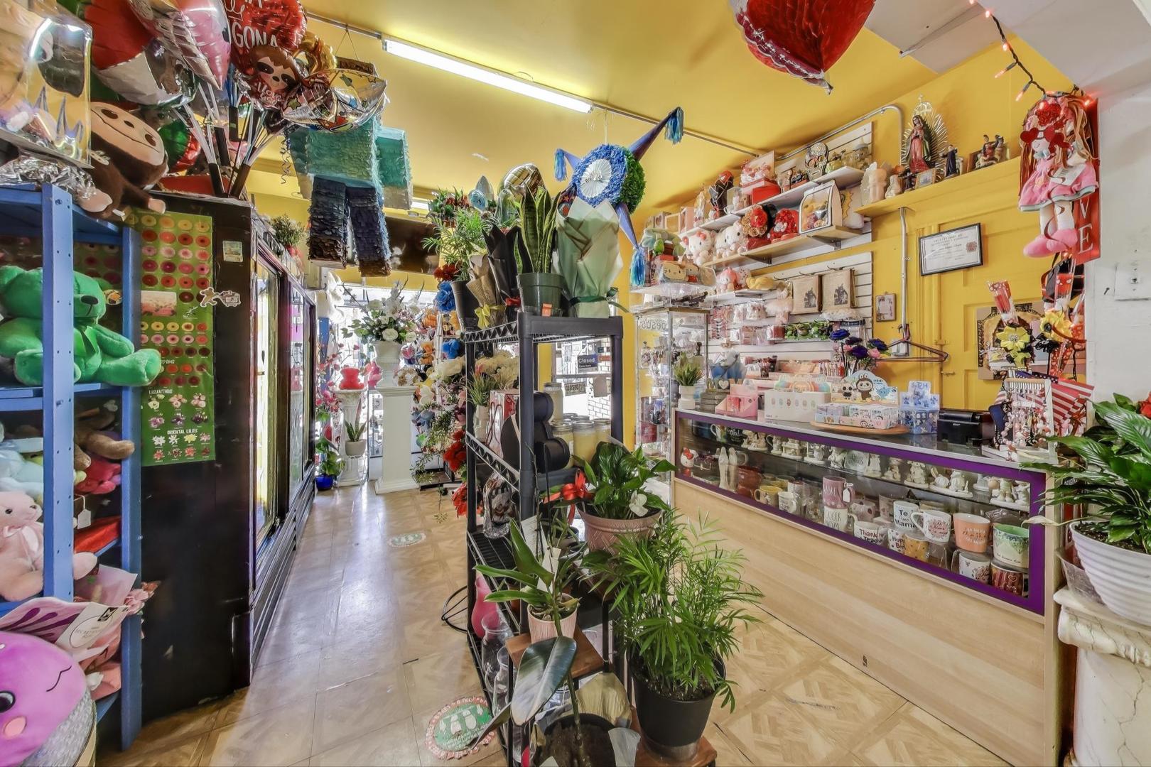 2625 South Central Park Avenue Chicago, IL 60623 - Photo 4 of 36