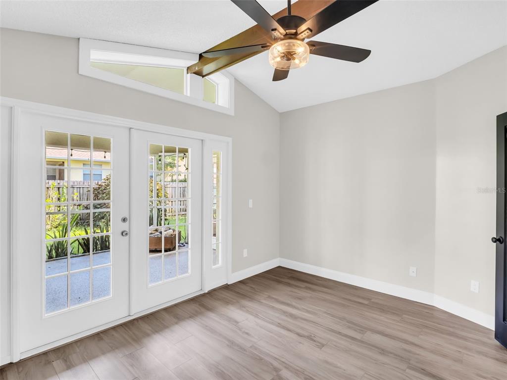 640 Kenneth Way Tarpon Springs, FL 34689 - Photo 17 of 84