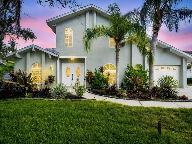 $575,000 | 640 Kenneth Way, Tarpon Springs, FL 34689