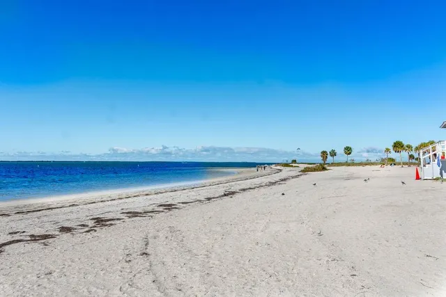 $575,000 | 640 Kenneth Way, Tarpon Springs, FL 34689