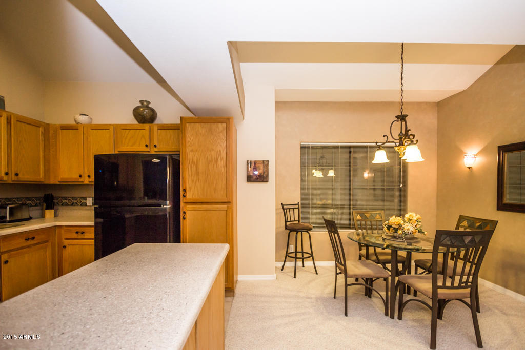 2801 North Litchfield Road, Unit 50 Goodyear, AZ 85395 - Photo 8 of 24 Dining and kitchen