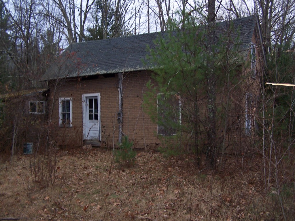 1587 White Pond Road Athol, MA 01331 - Photo 3 of 5