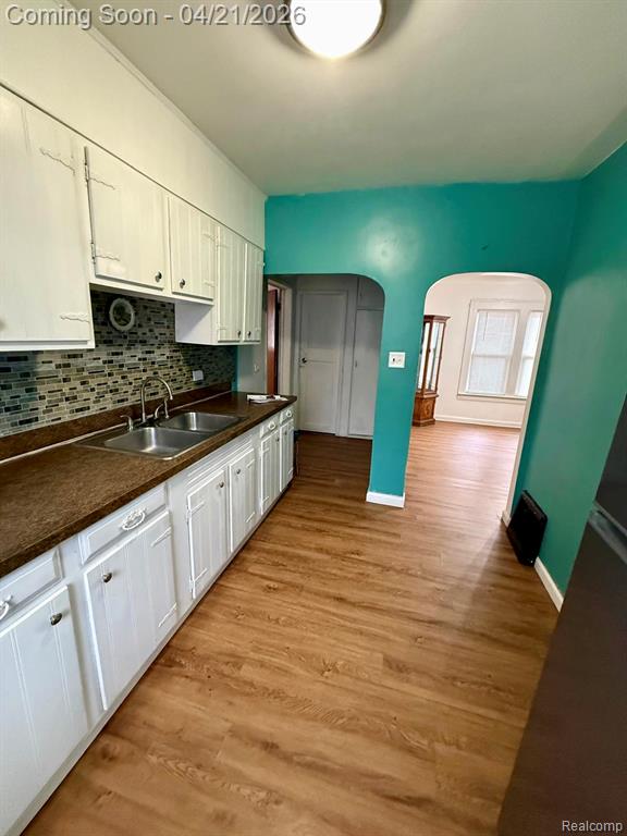 1516 Kent Street Flint, MI 48503 - Photo 4 of 9
