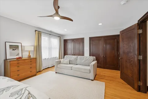 $950,000 | 801 North Harvey Avenue, Oak Park, IL 60302