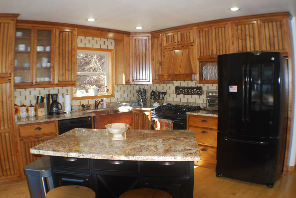 1013 Buck Ridge Drive Murphy, NC 28906 - Photo 19 of 42 Kitchen